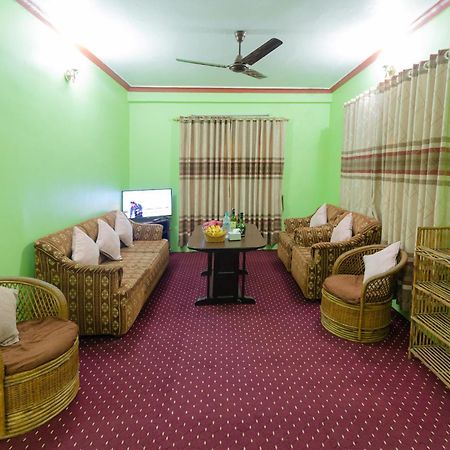 Paradise Boutique Hotel ポカラ エクステリア 写真
