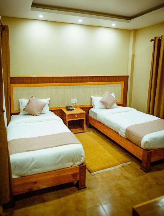 Paradise Boutique Hotel ポカラ エクステリア 写真