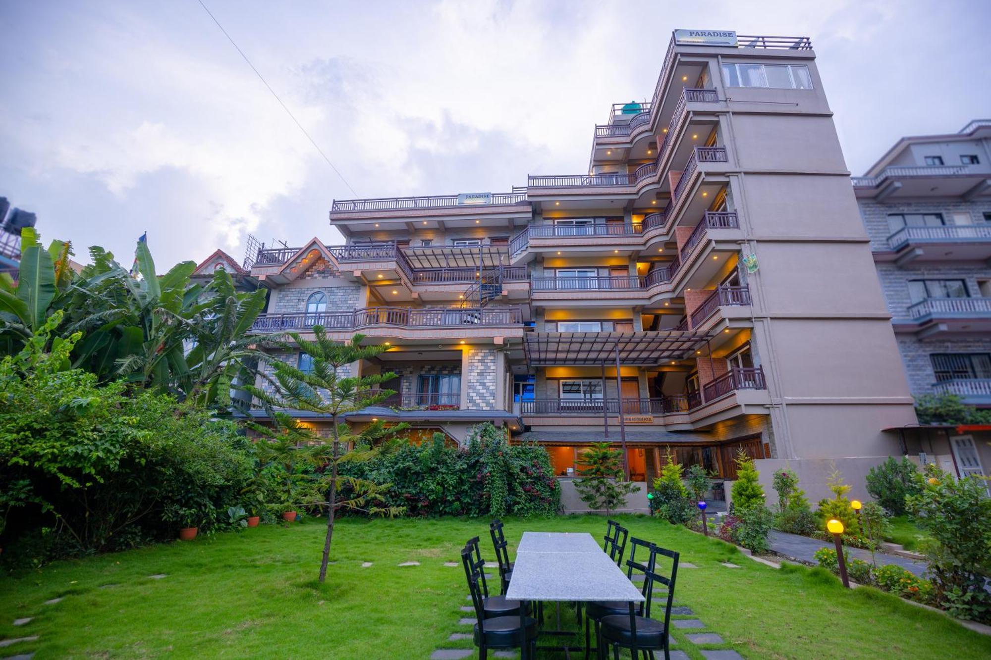 Paradise Boutique Hotel ポカラ エクステリア 写真